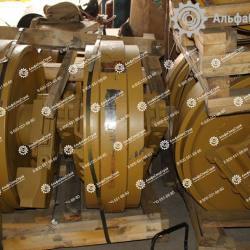 17A-30-00040 Направляющее колесо komatsu D155