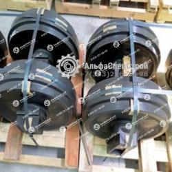 81N6-13010BG Колесо натяжное HYUNDAI R160LC7
