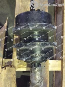 81Е7-0­0521 Каток поддерживающий  Hyundai R360LC, R450LC-7