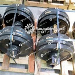 81N6-13010BG Колесо натяжное HYUNDAI R160LC7