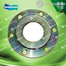 K1043775 крышки подшипников Doosan DL303