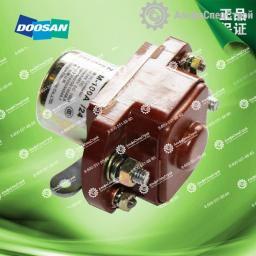 K1054387 Реле Аккумулятора погрузчика Doosan DL303