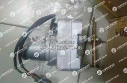 VOE14529290 Мотор шаговый для Volvo EC240.